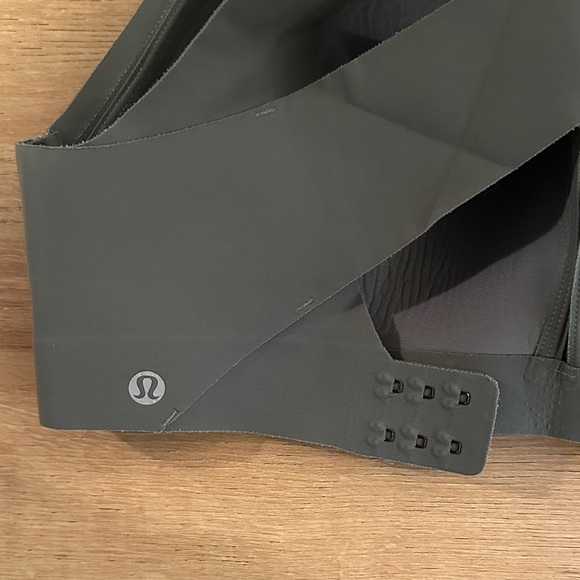 EUC Lululemon Enlite Seamless High Impact Sports Bra 34DD - Picture 3 of 9